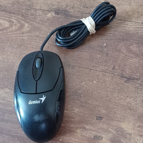 Genius mouse - Picture 1 of 1